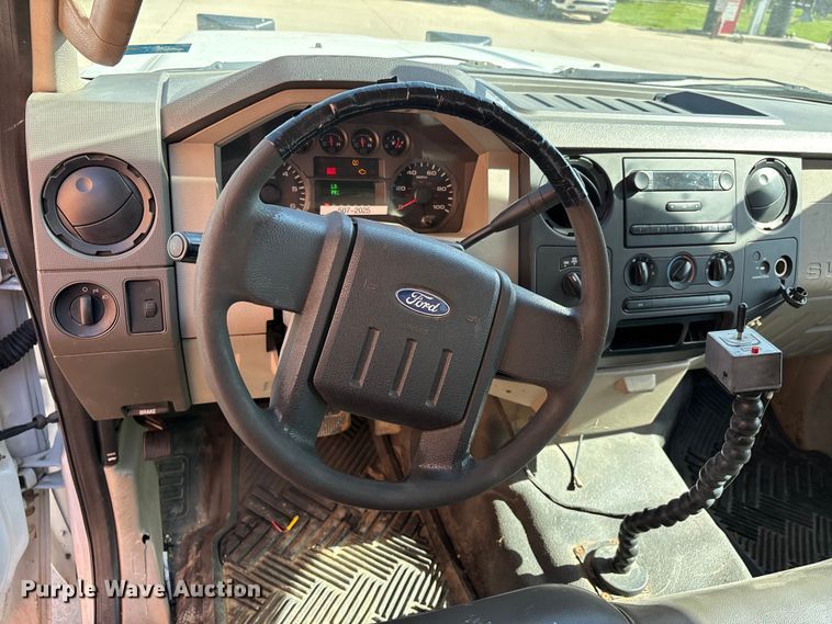 image for item DV4337 2009 Ford F250 Super Duty pickup truck