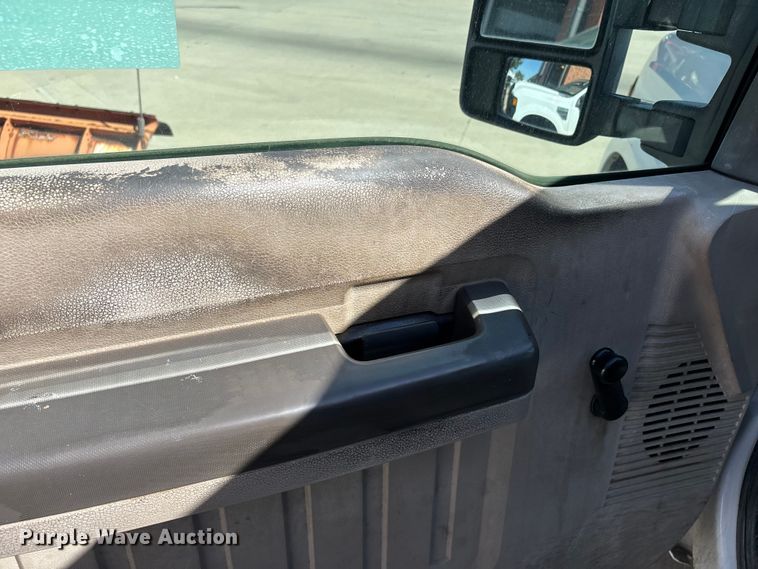 image for item DV4338 2009 Ford F250 Super Duty pickup truck
