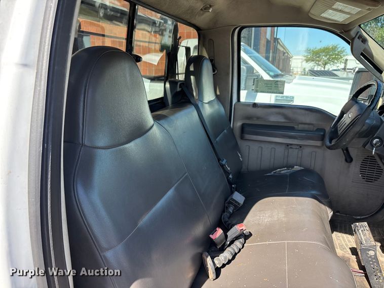 image for item DV4338 2009 Ford F250 Super Duty pickup truck