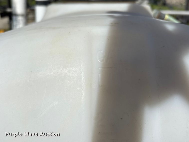 image for item DV4339 2001 High Lite V-T1500D vacuum trailer