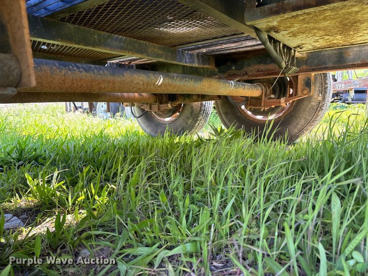 image for item DV4339 2001 High Lite V-T1500D vacuum trailer