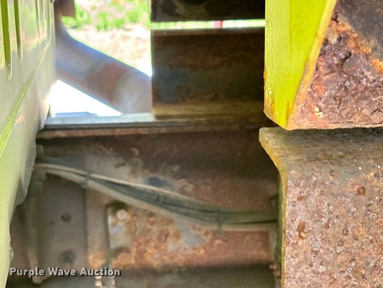 image for item DV4340 2000 International 4900 dump truck