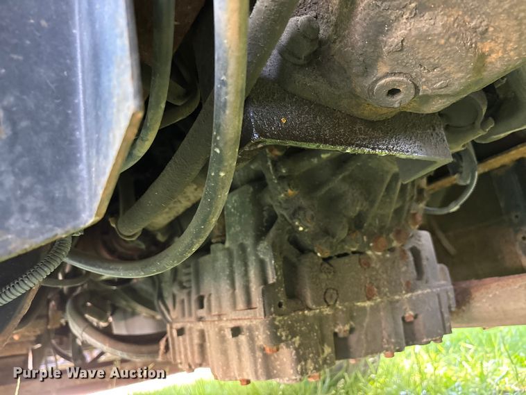 image for item DV4340 2000 International 4900 dump truck