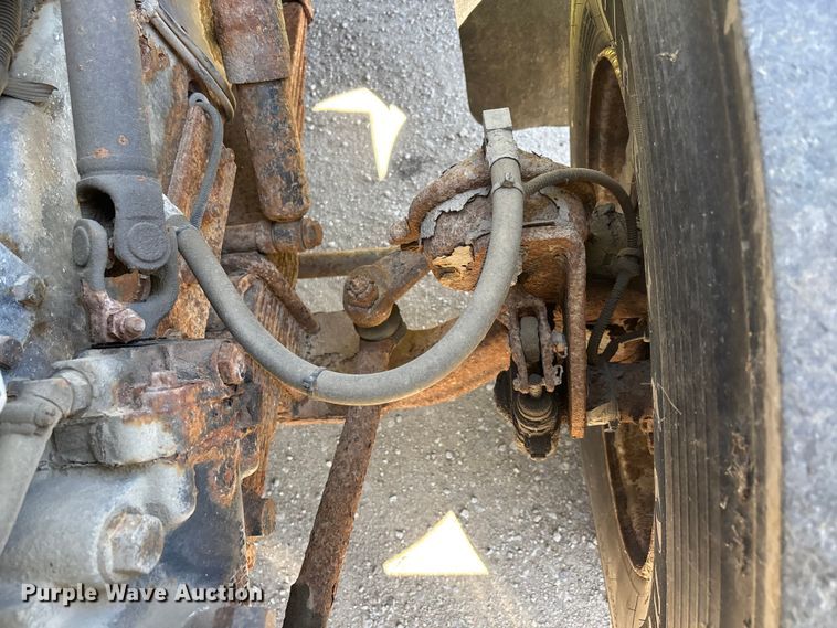 image for item DV4340 2000 International 4900 dump truck