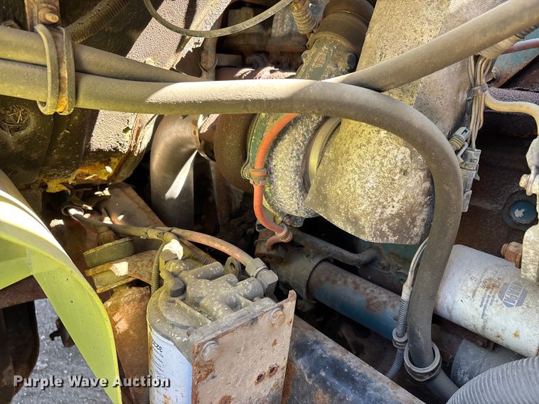 image for item DV4340 2000 International 4900 dump truck