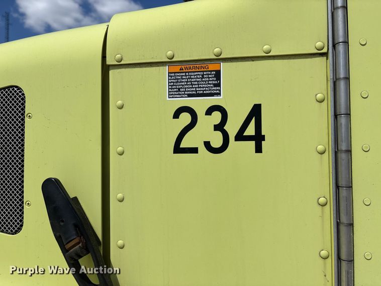 image for item DV4341 2004 Peterbilt 330 dump truck