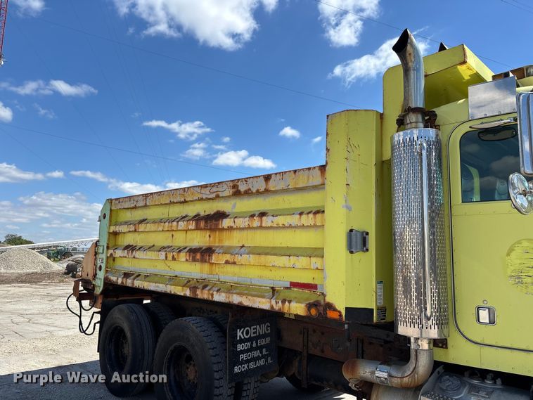 image for item DV4341 2004 Peterbilt 330 dump truck