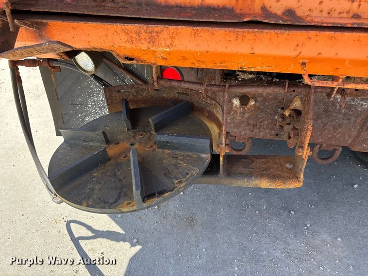 image for item DV4341 2004 Peterbilt 330 dump truck