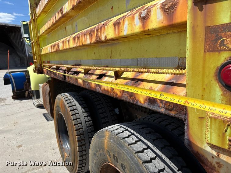 image for item DV4341 2004 Peterbilt 330 dump truck