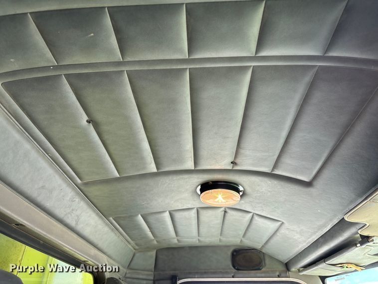 image for item DV4341 2004 Peterbilt 330 dump truck