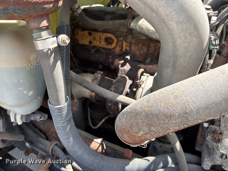 image for item DV4341 2004 Peterbilt 330 dump truck