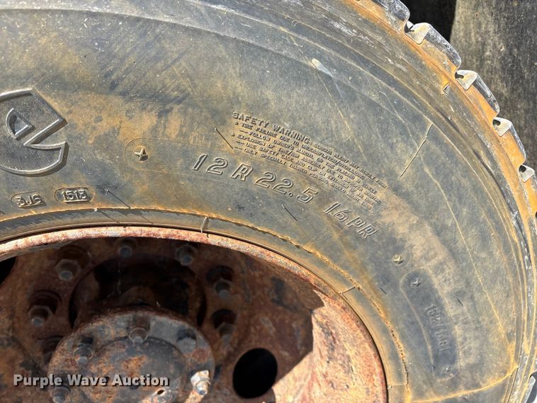 image for item DV4341 2004 Peterbilt 330 dump truck
