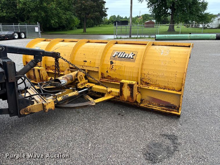 image for item DV4382 2001 Freightliner FL80 dump truck