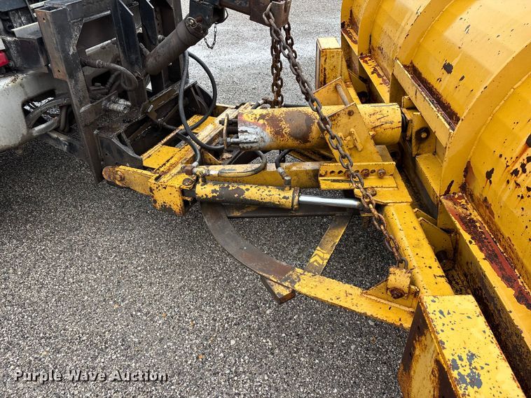 image for item DV4382 2001 Freightliner FL80 dump truck