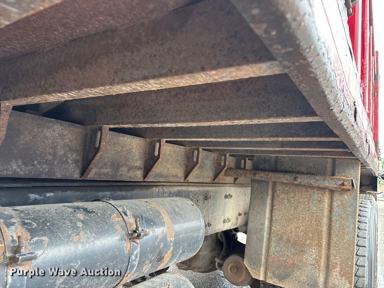image for item DV4382 2001 Freightliner FL80 dump truck
