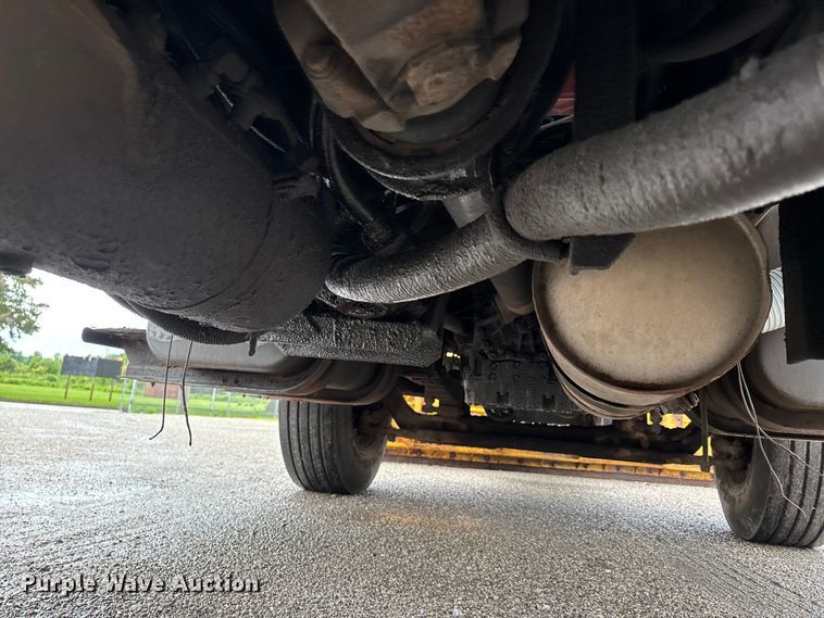 image for item DV4382 2001 Freightliner FL80 dump truck