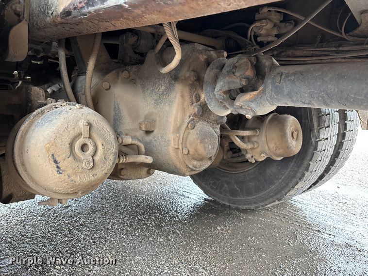 image for item DV4382 2001 Freightliner FL80 dump truck