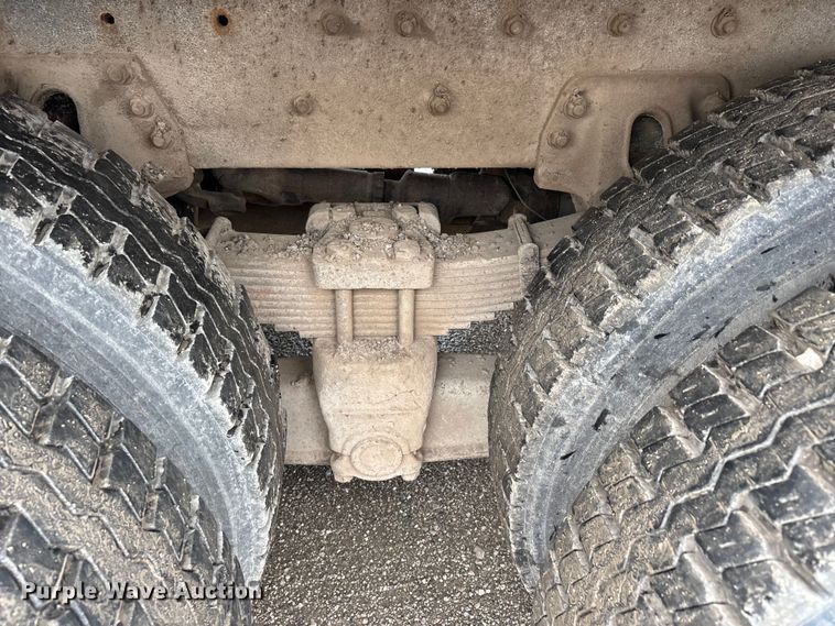 image for item DV4382 2001 Freightliner FL80 dump truck