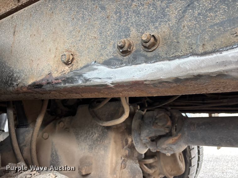 image for item DV4382 2001 Freightliner FL80 dump truck
