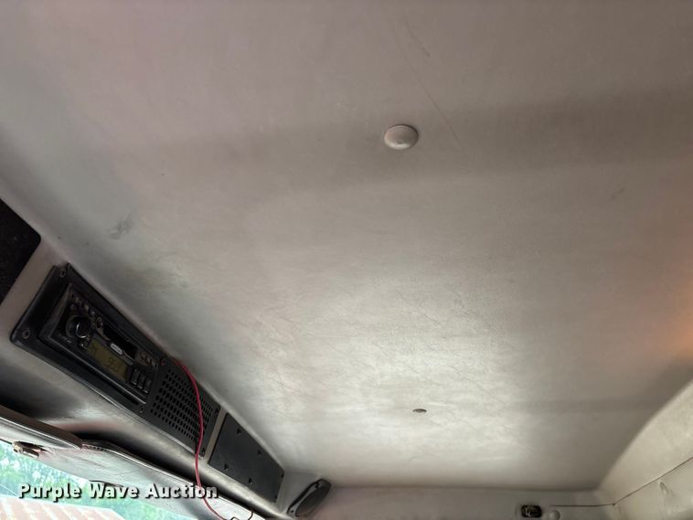 image for item DV4382 2001 Freightliner FL80 dump truck
