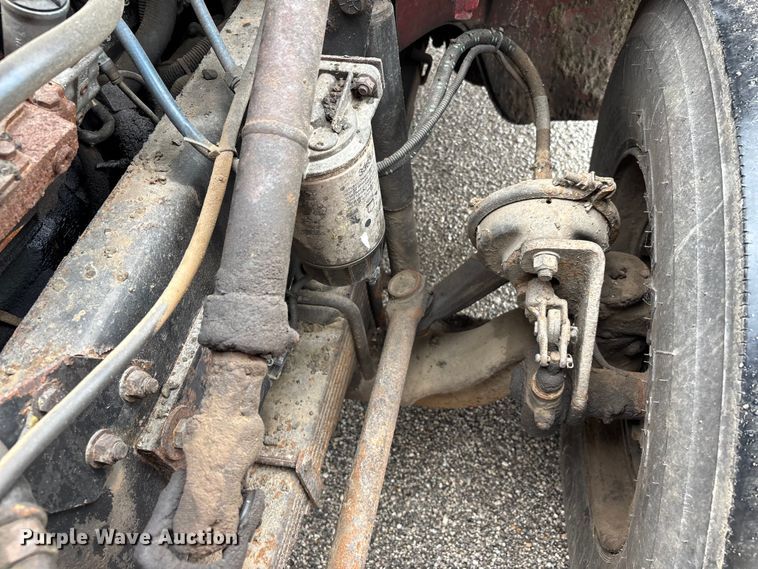 image for item DV4382 2001 Freightliner FL80 dump truck