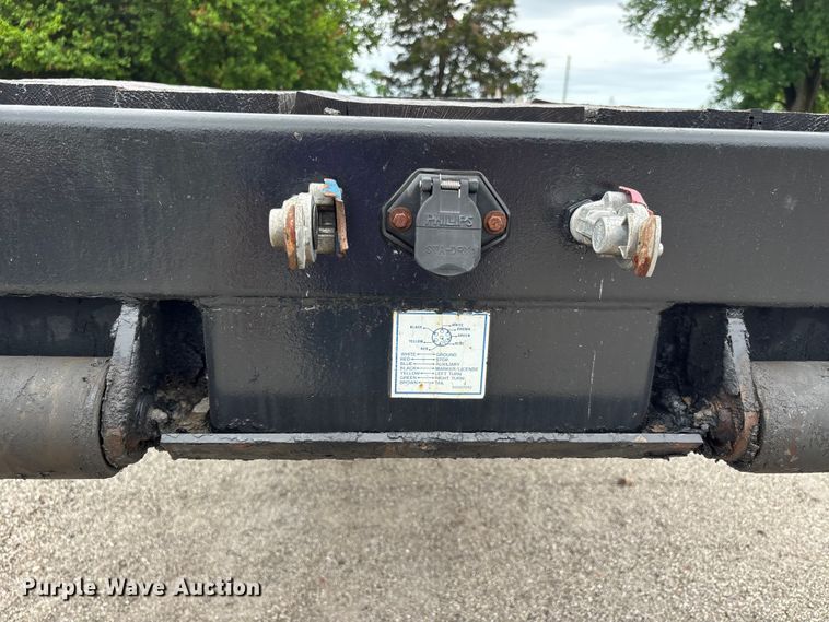 image for item DV4383 2007 Fontaine lowboy equipment trailer