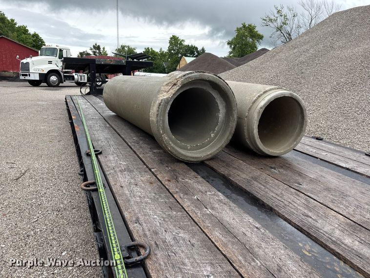 image for item DV4383 2007 Fontaine lowboy equipment trailer