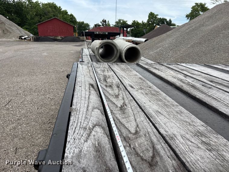 image for item DV4383 2007 Fontaine lowboy equipment trailer