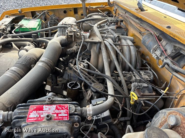 image for item DV4397 1991 Ford F350 utility bed pickup truck