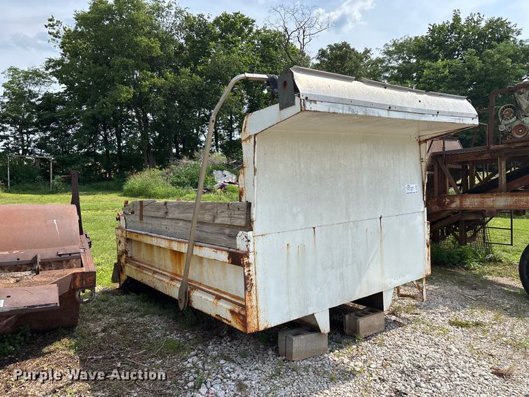 image for item DV4399 Hilbilt dump truck bed
