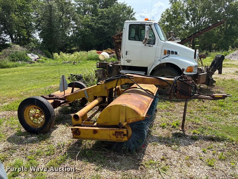 image for item DV4401 Standard Steel Works pull type sweeper