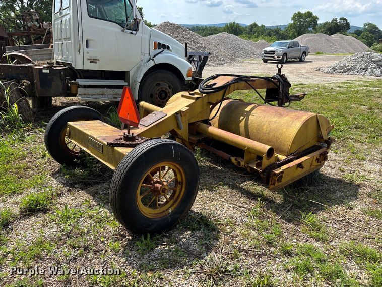 image for item DV4401 Standard Steel Works pull type sweeper