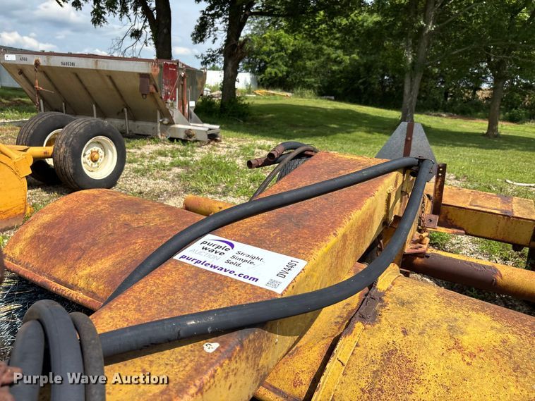 image for item DV4401 Standard Steel Works pull type sweeper