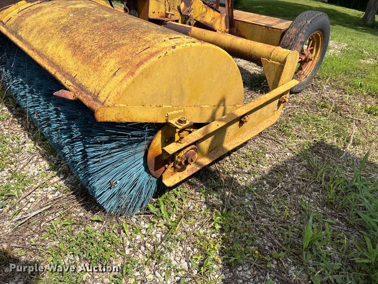 image for item DV4401 Standard Steel Works pull type sweeper