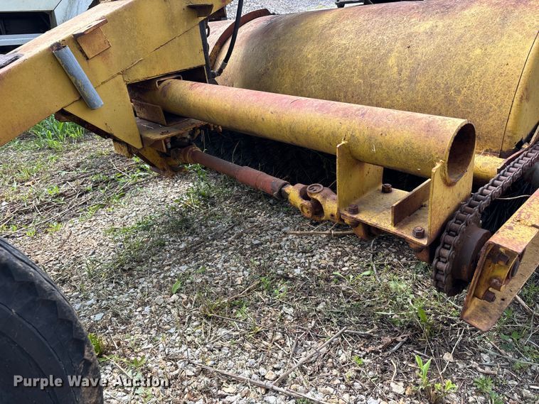 image for item DV4401 Standard Steel Works pull type sweeper