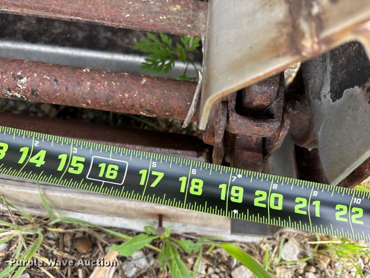 image for item DV4403 Swenson spreader
