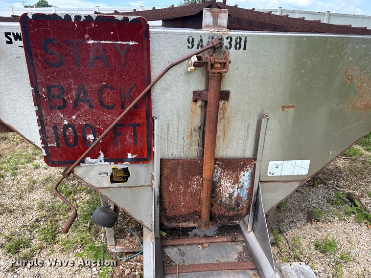 image for item DV4403 Swenson spreader