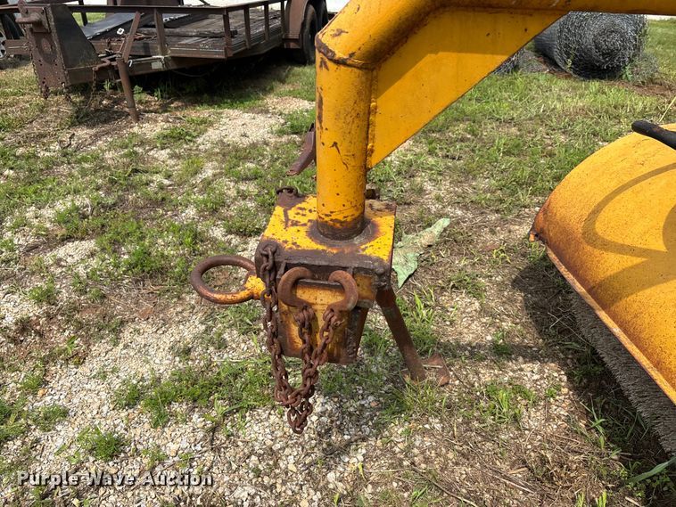 image for item DV4404 Littleford 108-A pull type sweeper