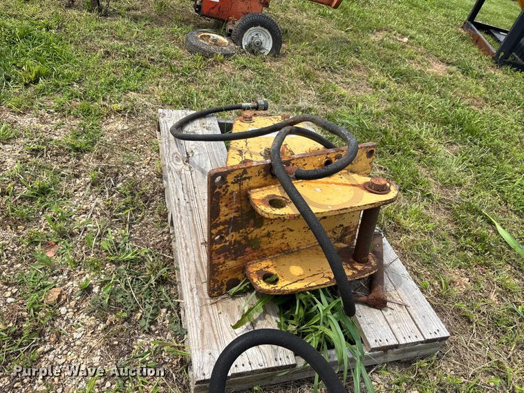image for item DV4406 Hydraulic breaker