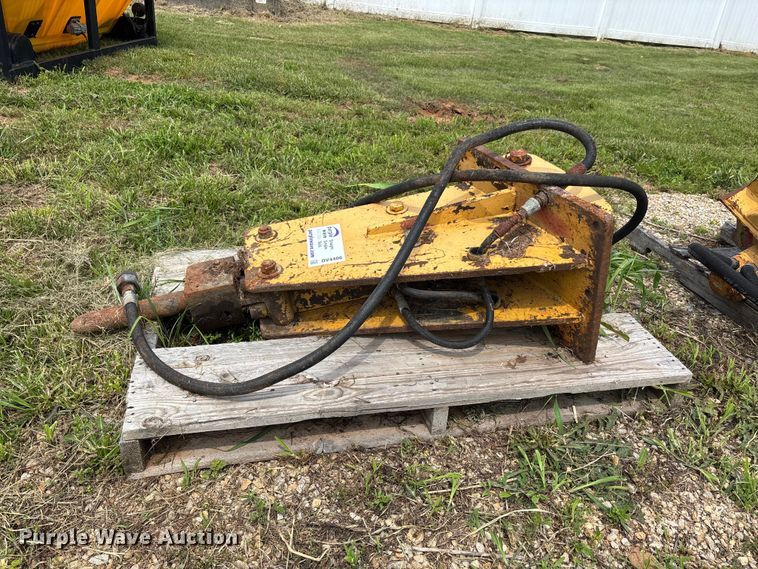 image for item DV4406 Hydraulic breaker
