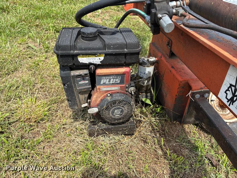 image for item DV4407 Lawn and garden equipment 