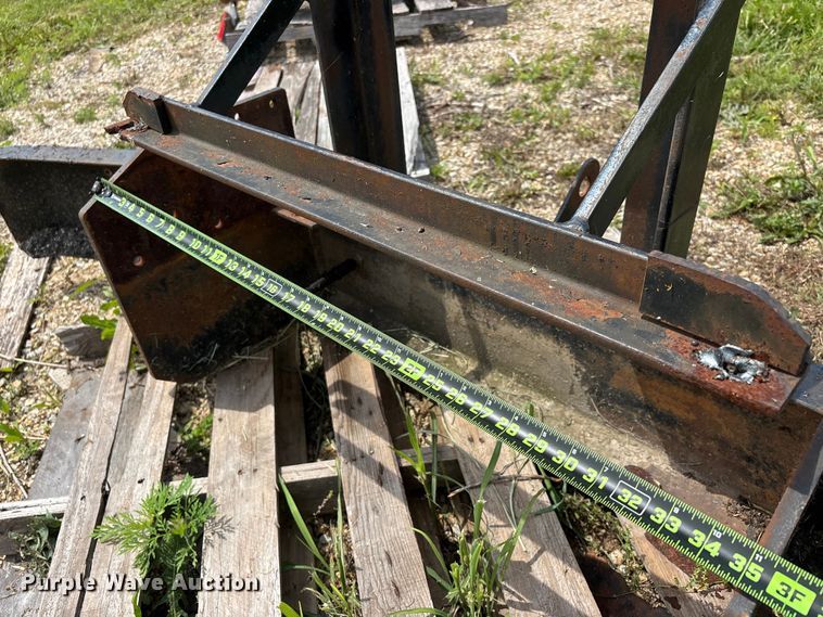 image for item DV4407 Lawn and garden equipment 