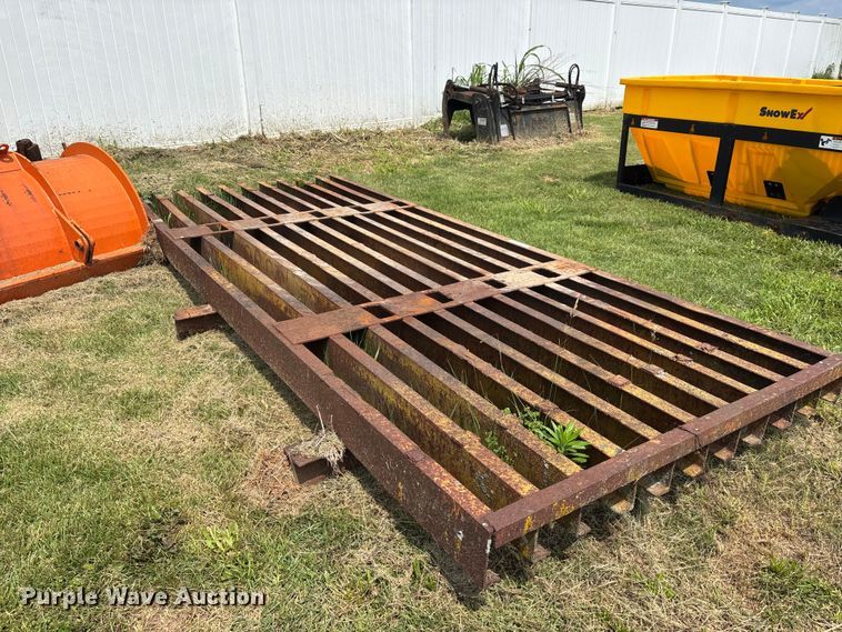 image for item DV4407 Lawn and garden equipment 