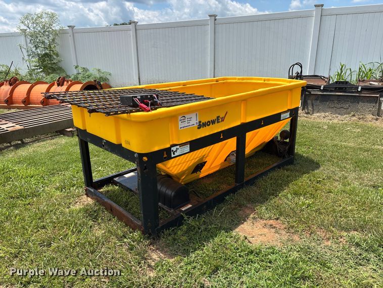 image for item DV4408 Snowed spreader
