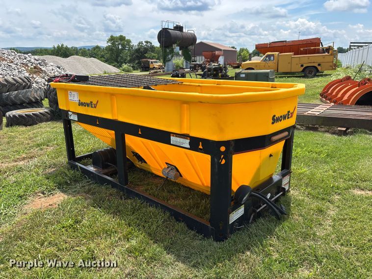 image for item DV4408 Snowed spreader