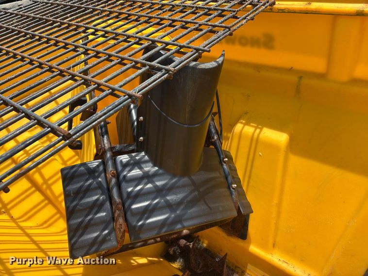 image for item DV4408 Snowed spreader