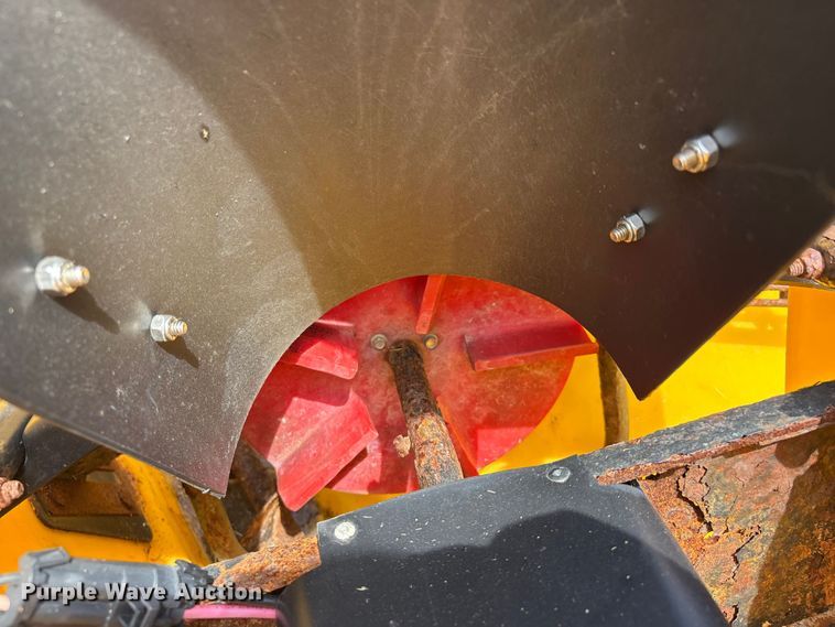image for item DV4408 Snowed spreader