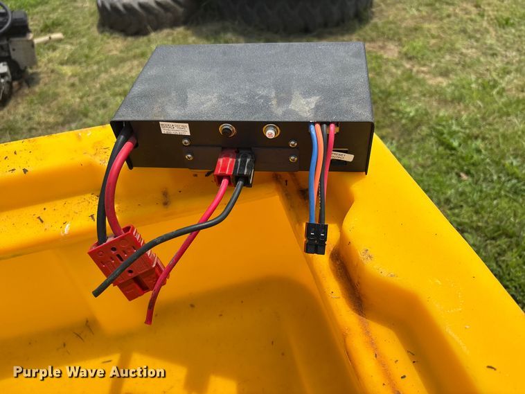image for item DV4408 Snowed spreader