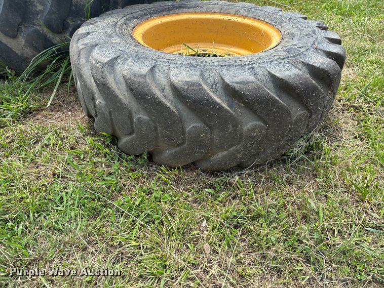 image for item DV4409 (12) tires