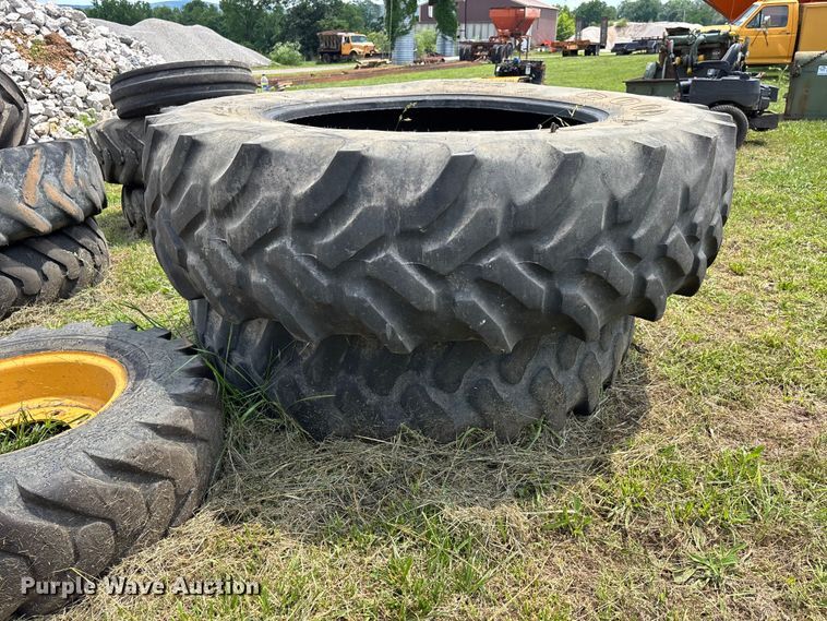 image for item DV4409 (12) tires